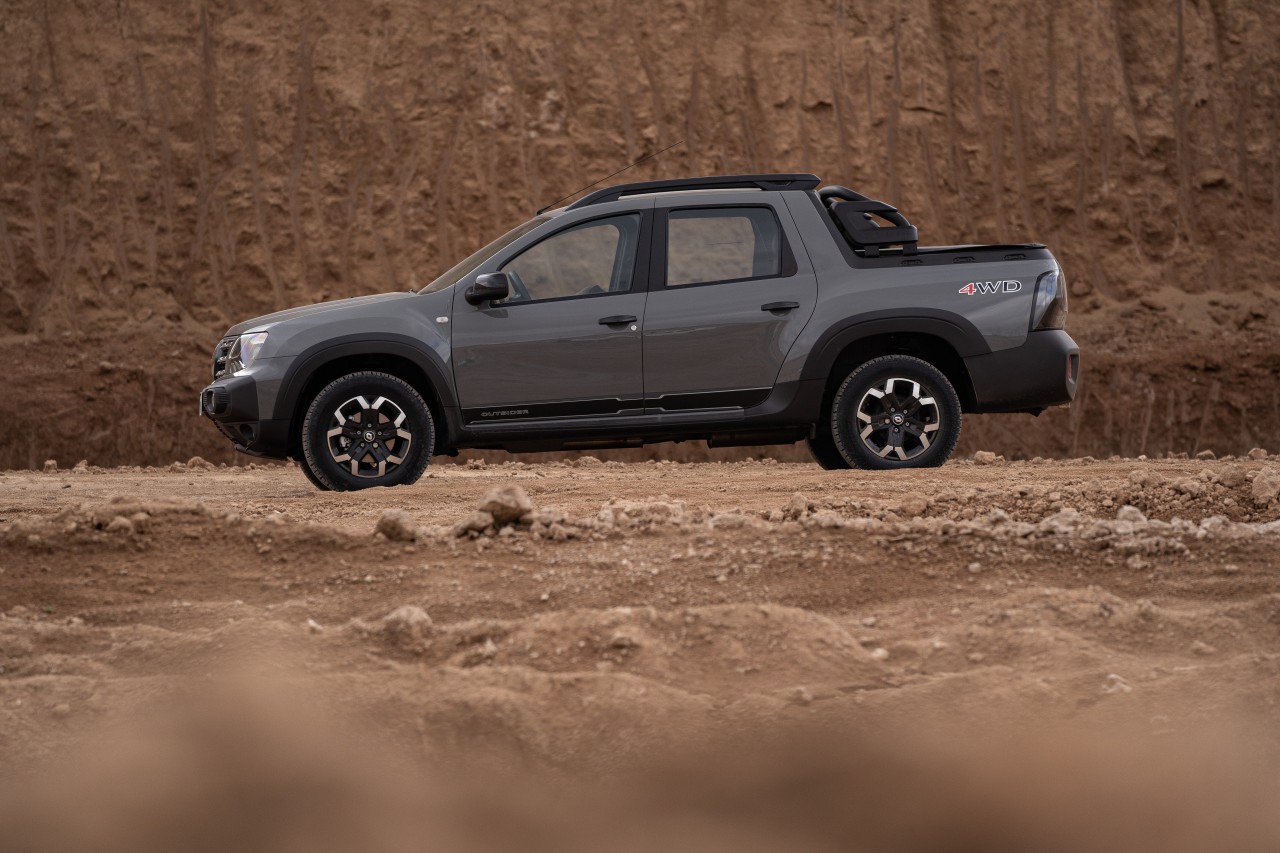 Renault Oroch: CQyekLqXNMMhyGBdc43OY1pDFN6bOM-metaT1JPQ0gtT1VUU0lERVIgKDE0KS5qcGc=-.jpg