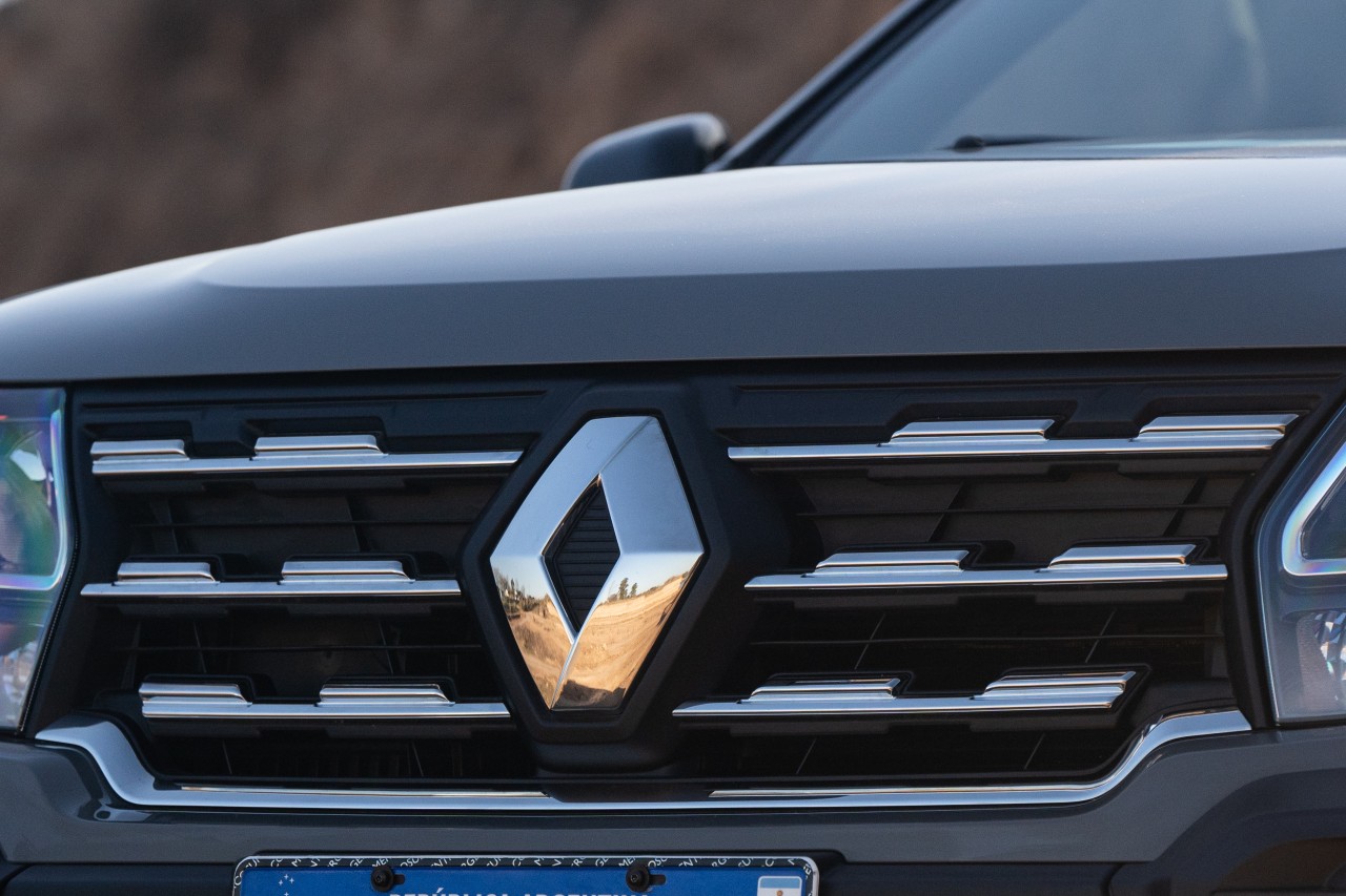 Renault Oroch: ElXS42gh5Ly2GtGmxNnZCtCilk5K2F-metaT1JPQ0gtT1VUU0lERVIgKDI4KS5qcGc=-.jpg