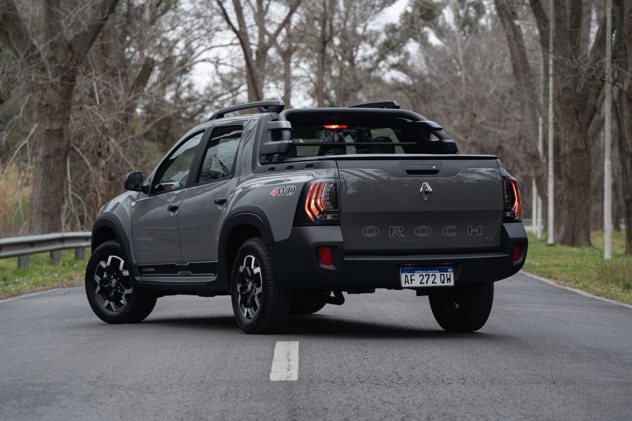 Renault Oroch: rP1KOfDFGuM2OrCLcvAyBCqRyN5lgX-metaT1JPQ0gtT1VUU0lERVIgKDYpLmpwZw==-.jpg