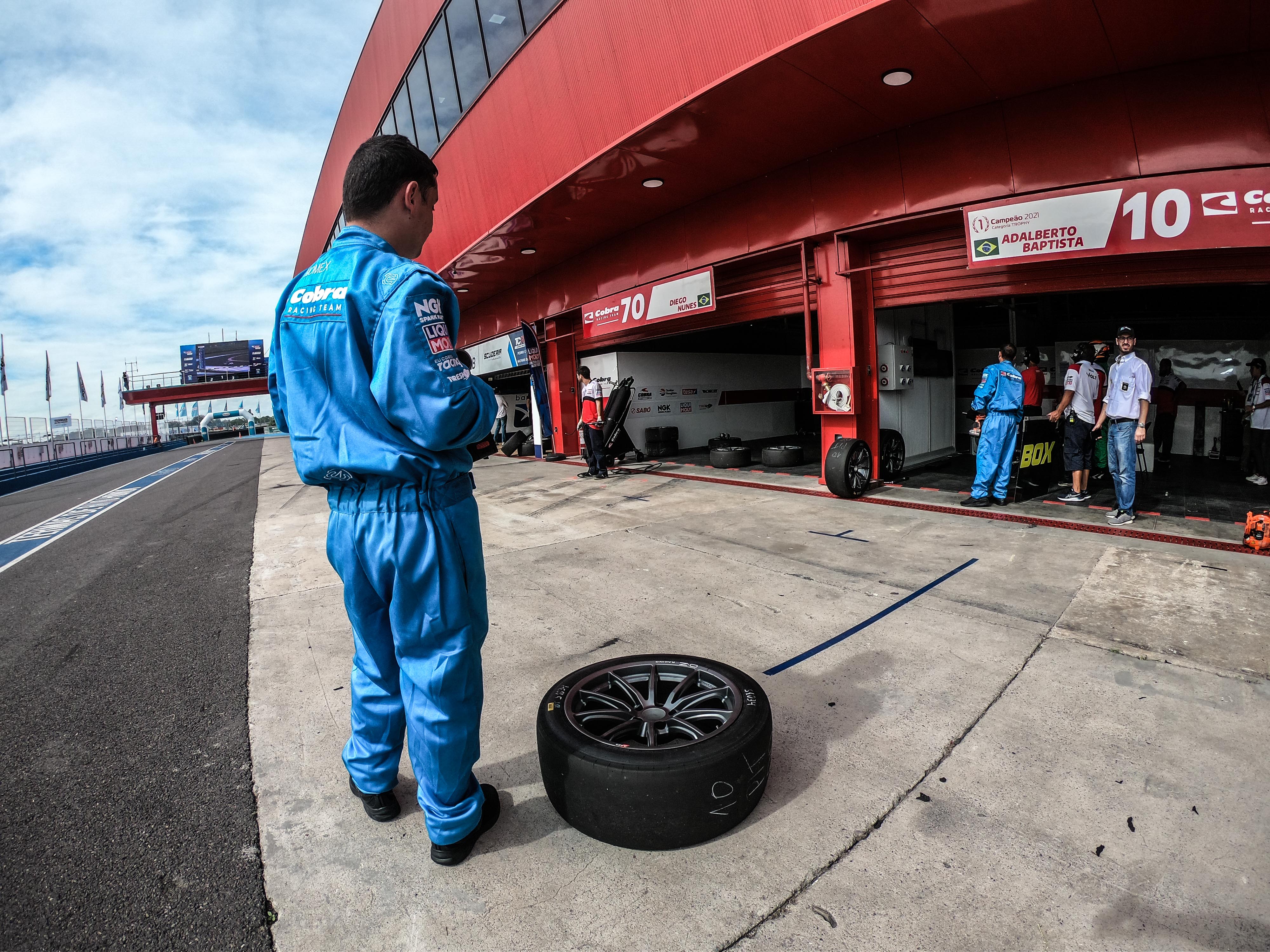 Las mejores imágenes del domingo del TCR South America: GOPR1439.jpg