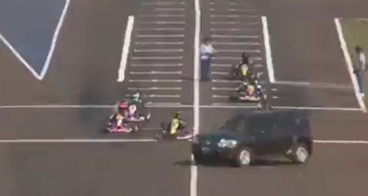 ¡Insolito! Una camioneta se cruzó en la pista y casi provoca un grave accidente