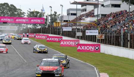 ¿Cómo se corre la carrera clasificatoria?