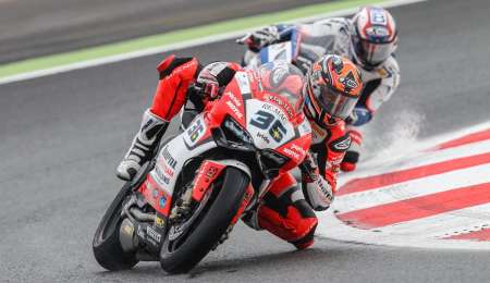 Mercado suma y avanza