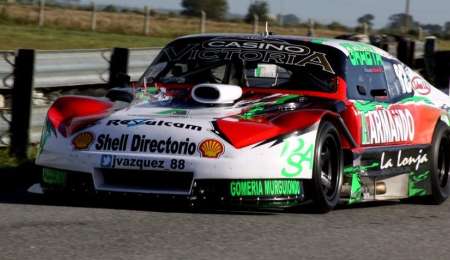 Vazquez larga adelante