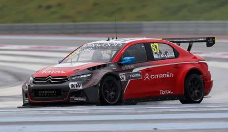 López trepó al podio