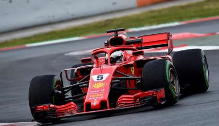 Vettel se quedó con lo mejor del día en Barcelona