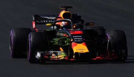 Ricciardo se impone en la mañana de Barcelona