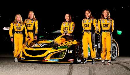 Un equipo femenino en las 24 Horas de Daytona