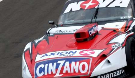 Rossi ganó el duelo