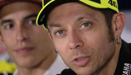 Valentino Rossi: "Márquez no me alcanzaría en títulos si no me hubieran quitado el de 2015"