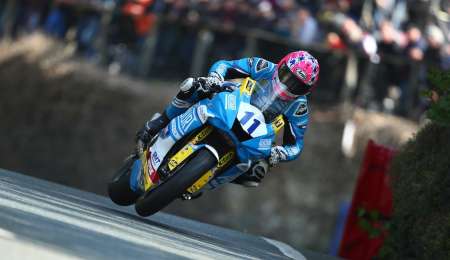 En Man el show debe continuar y Johnston ganó en Supersport 