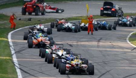 Carrera suspendida por mala conducta