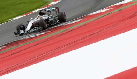 Hamilton con todo a su favor