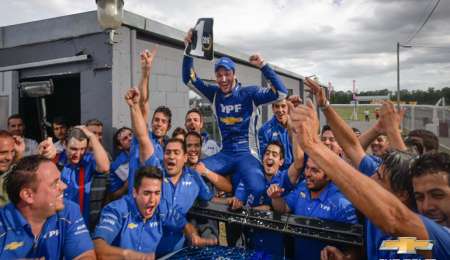Los festejos del equipo Chevrolet