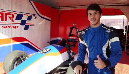 "Hay planes para correr en Italia o Alemania"