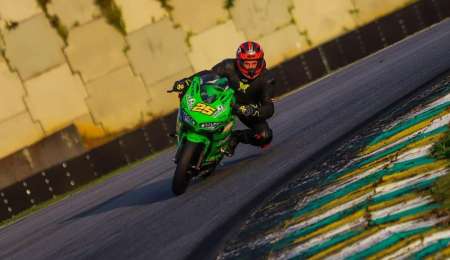 Passarino logró otra pole en el Superbike Brasil