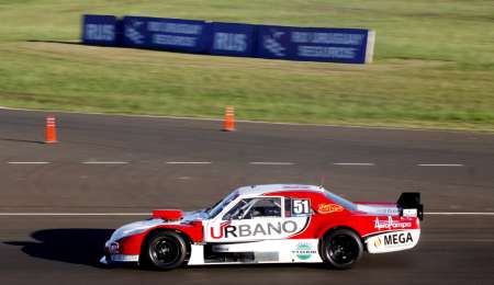 Triunfo de Urreta en TC Pista