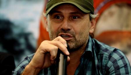 "Si no puede hacer lo que hacía, que devuelva el título"