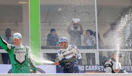 La voces del podio de Viedma