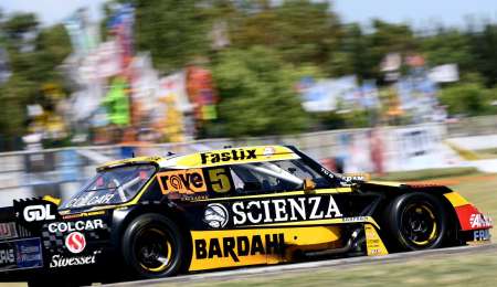 Ardusso: “Me cuesta llevar el auto hasta con gomas nuevas”