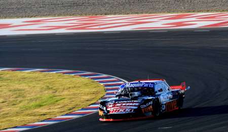 Por una milésima, Pérez se llevó la pole del TC Pista