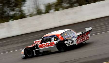 Bonelli se quedó con el segundo ensayo del viernes