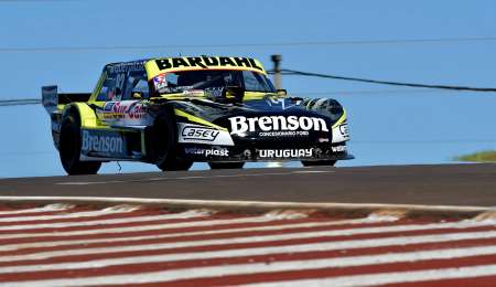 Lambiris se quedó con el último entrenamiento en Posadas