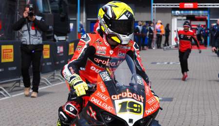 BAUTISTA DUEÑO DE LA SUPERPOLE EN EDICIÓN LIMITADA 