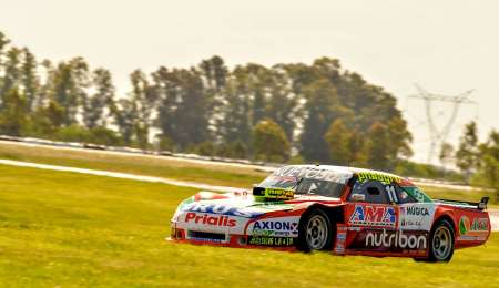 Apareció Castellano y se quedó con el último entrenamiento 