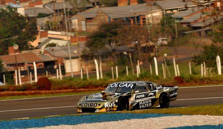 Mazzacane sigue firme y ganó la primera serie