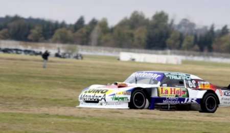 Santero y Reynoso dominaron Olavarría