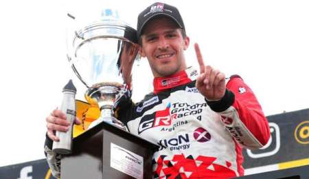 Otro título más de Rossi en el automovilismo argentino