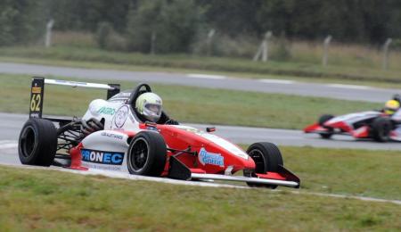 Stang pegó primero en el Cabalén