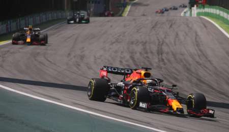 Postura de la FIA: "Decidimos dejarlos correr"