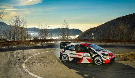 Ogier, otra vez líder