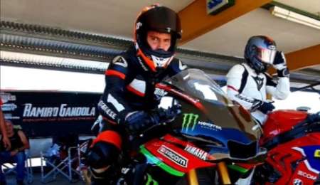 Vuelve en la última