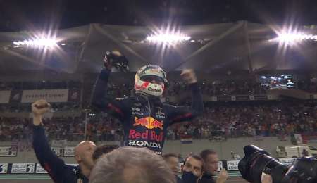 ¡Max Verstappen campeón!
