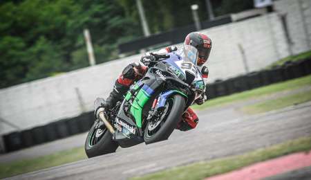 Juan Zárate se recupera