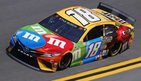 Kyle Busch le dice adiós a los confites