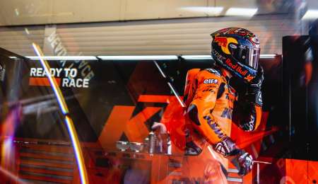 Un piloto de MotoGP, al quirófano