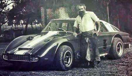 “Aprendí  a rezar en un auto de carrera”