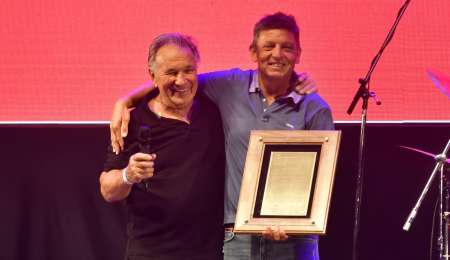 Ortelli tuvo su homenaje en Balcarce