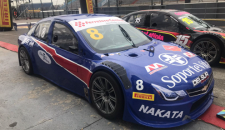 Joseph ganó el sprint con pista húmeda