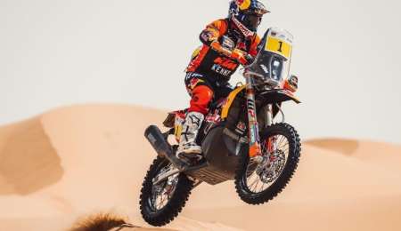 Kevin Benavídes lidera en Abu Dhabi