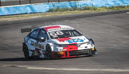 Santero atacó en el inicio y ganó el Sprint