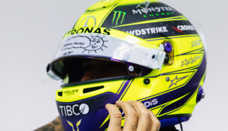 El nuevo casco de Hamilton