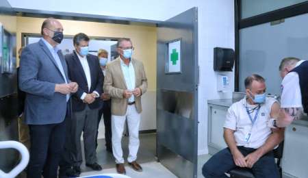 Vacunatorio oficial en General Motors