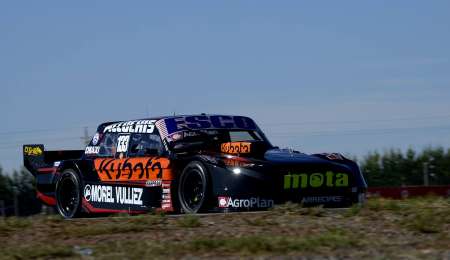 Tres autos de TC giraron en La Plata