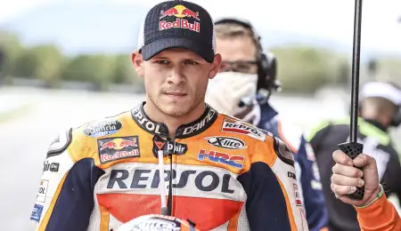 Bradl: "Le deseo a Marc una pronta recuperación"