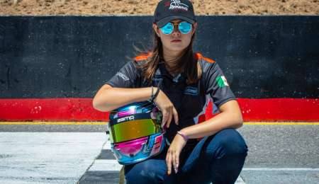 Histórico: ella tiene 13 años y debuta en automovilismo